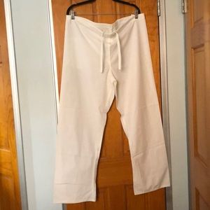 Scrub pants, white M